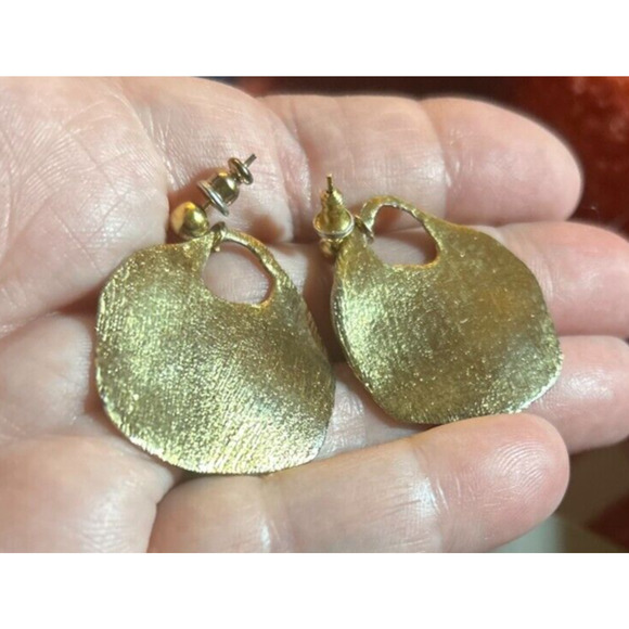 Vintage 1960s Butterfly Drop Earrings - Picture 15 of 16